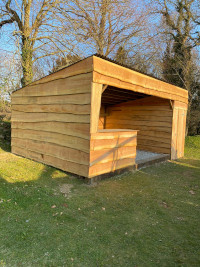 Deluxe Chicken Ark