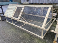 Deluxe Chicken Ark